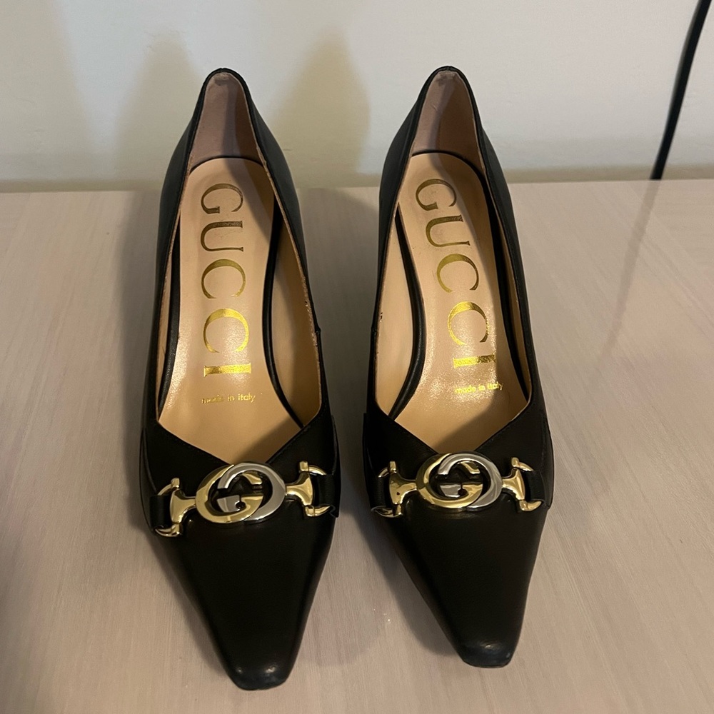Vintage Gucci Zumi Pumps size 38